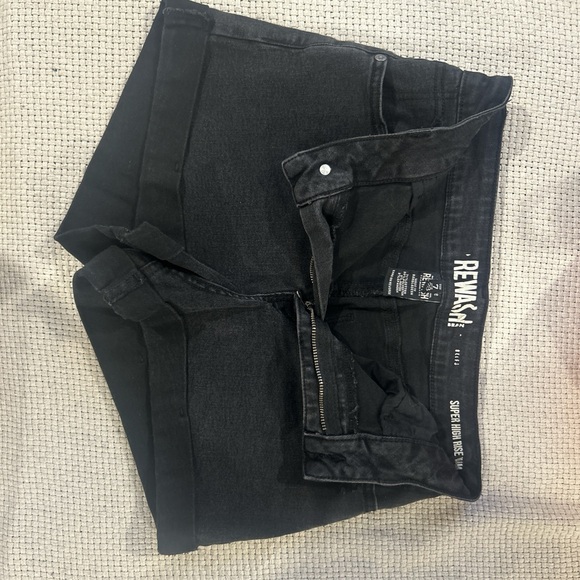 High Rise Shorts - Picture 3 of 5